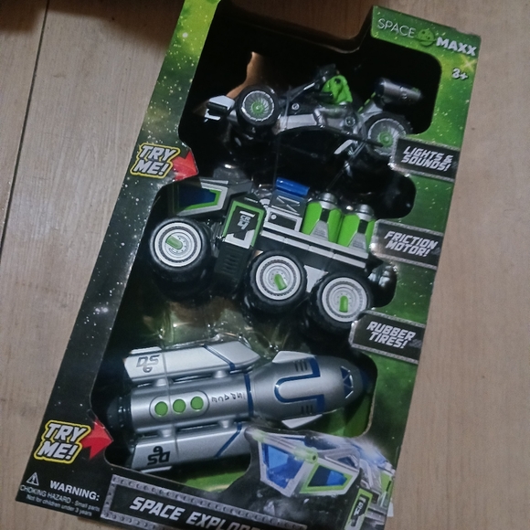 Space Maxx Space Explorers Mini Vehicles 3pk they Lights up & Sound Talk NEW - Picture 3 of 5